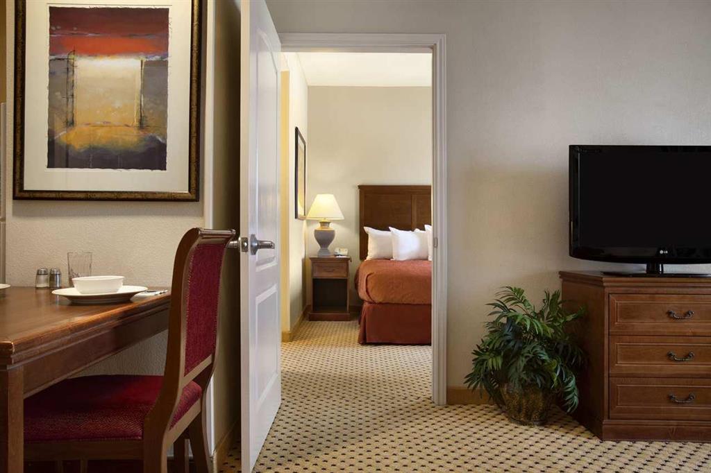 Homewood Suites Laredo At Mall Del Norte חדר תמונה